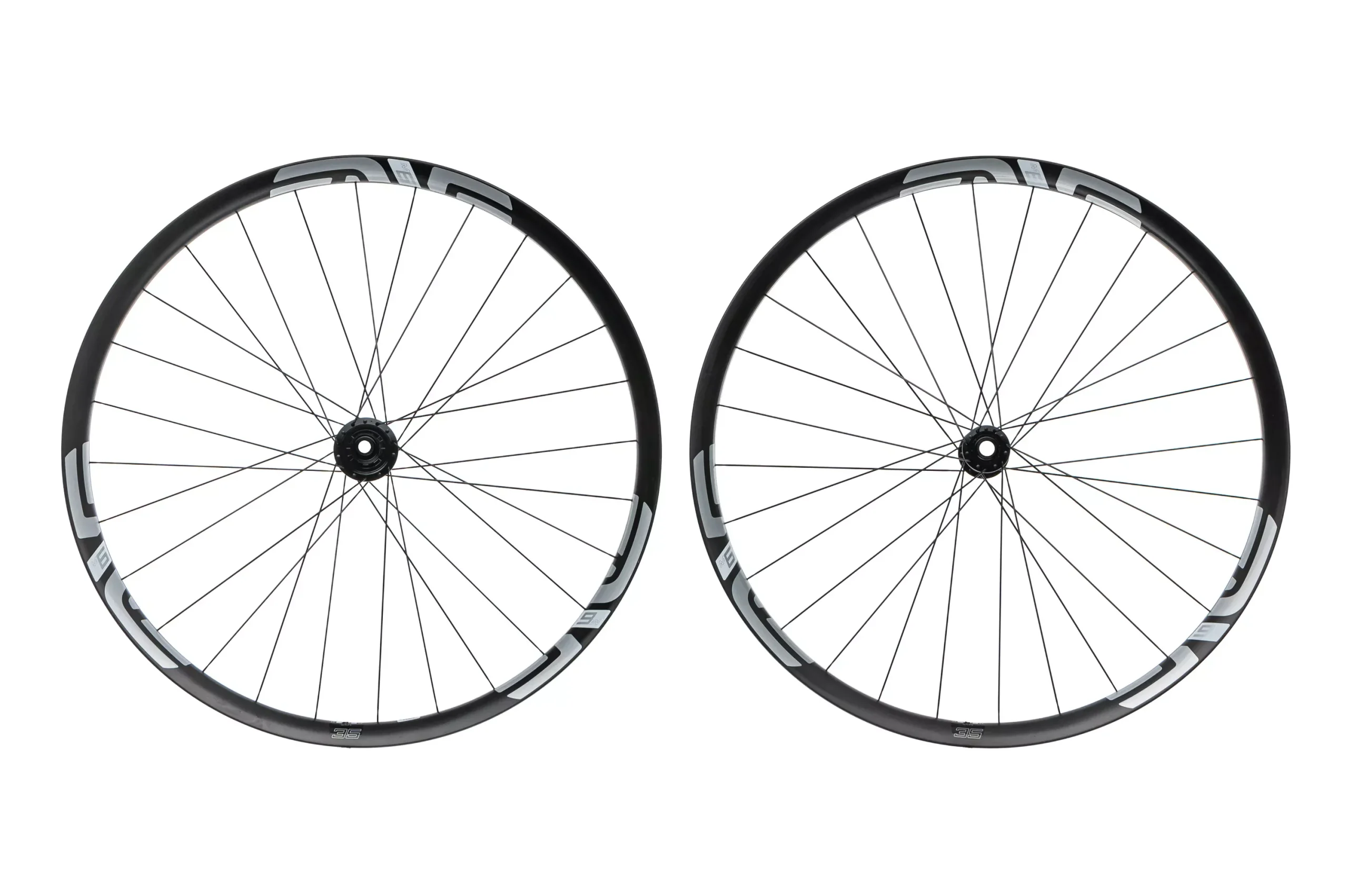 ENVE M635 w/ i9 Hubs Carbon Tubeless 29" Wheelset